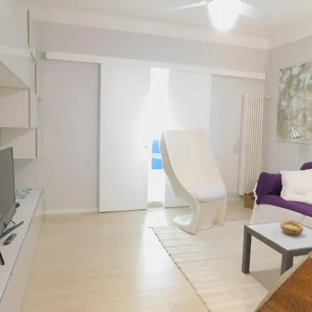 Semesterbostad Alluring Holiday In With Balcony Sanremo