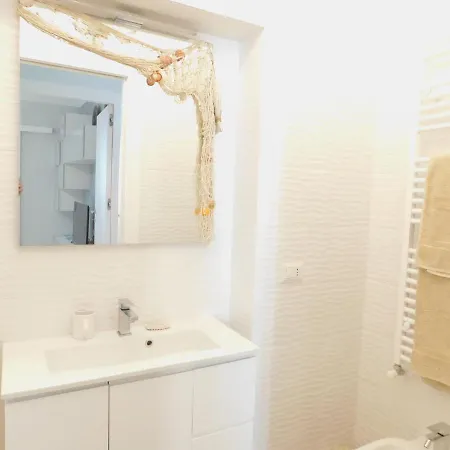 Alluring Holiday In With Balcony Holiday home *